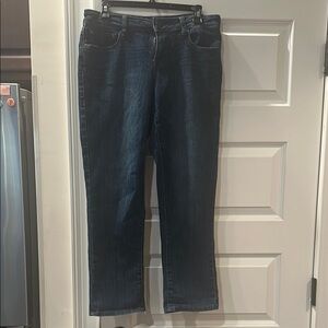 DKNY Women's Dark Blue cropped ankle Jeans size 8